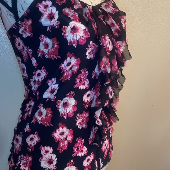 White House Black Market Blouse - Picture 3 of 10
